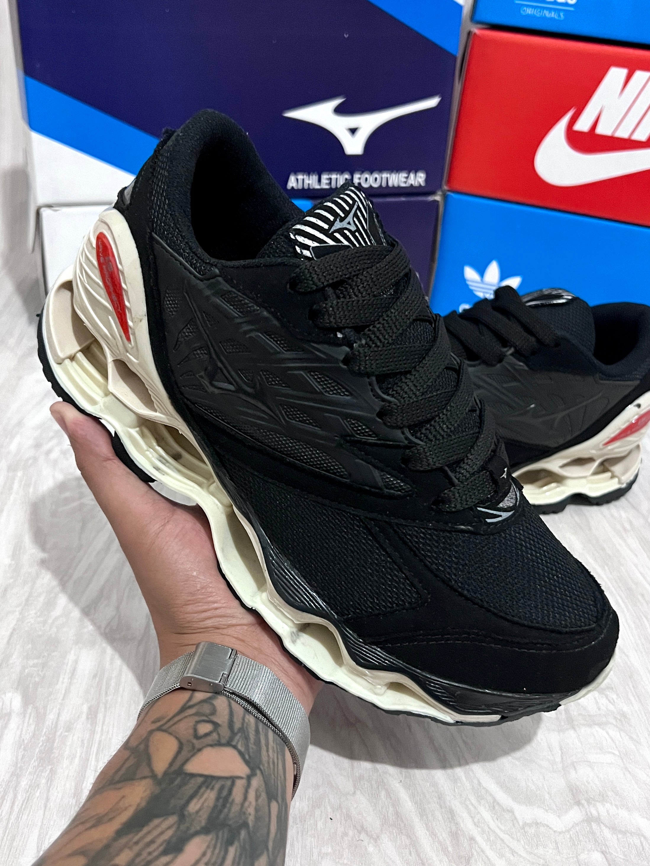 Mizuno Prophecy LS x Preto c/ bege