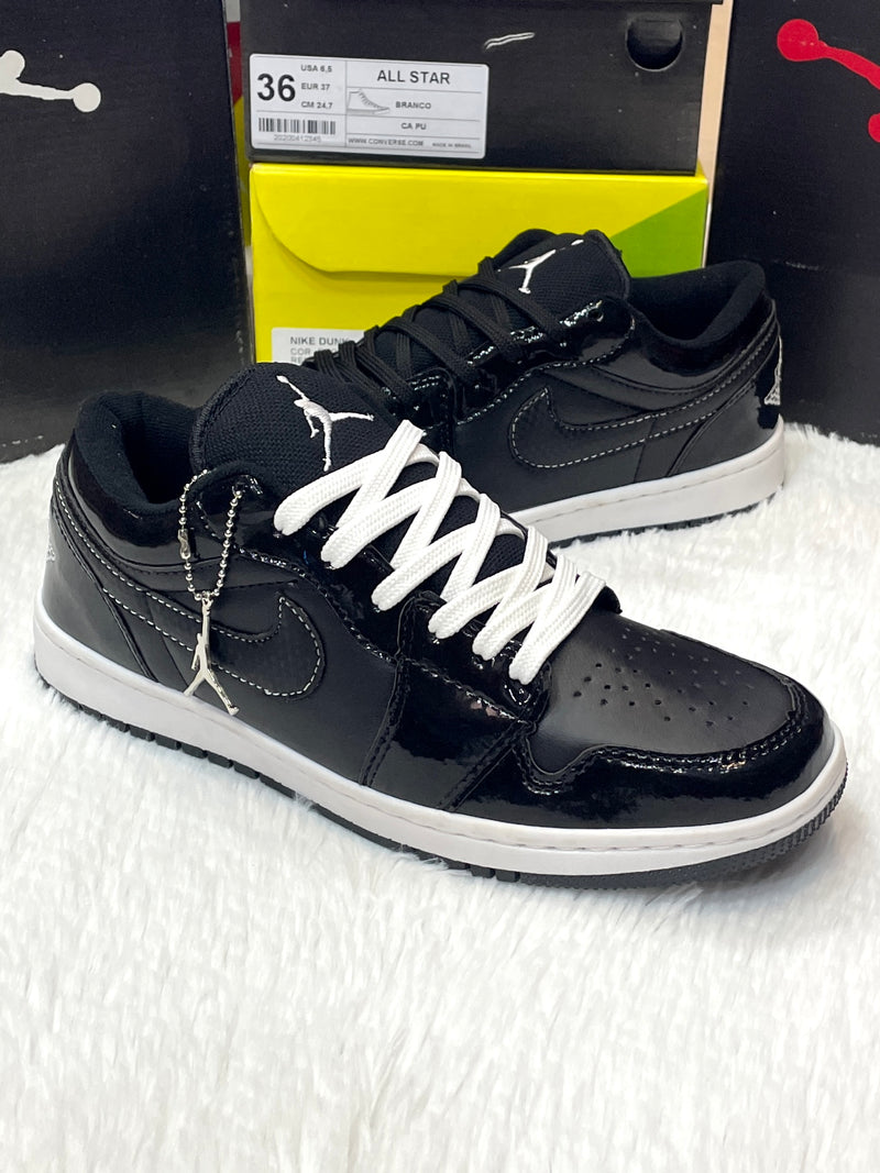 Nike Air Jordan 1 Low Preto/Branco - Primeira Linha - Com Garantia