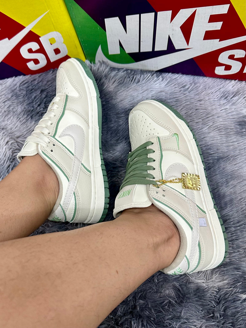 Nike SB Dunk Low Pro Medalha x Bege Verde