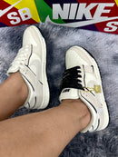 Nike SB Dunk Low Pro Medalha x Bege Preto