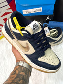 Nike SB Dunk Low Pro - Bege/Marinho/Ouro