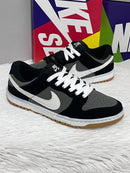 Nike SB Dunk Low Preto c/ Grafite