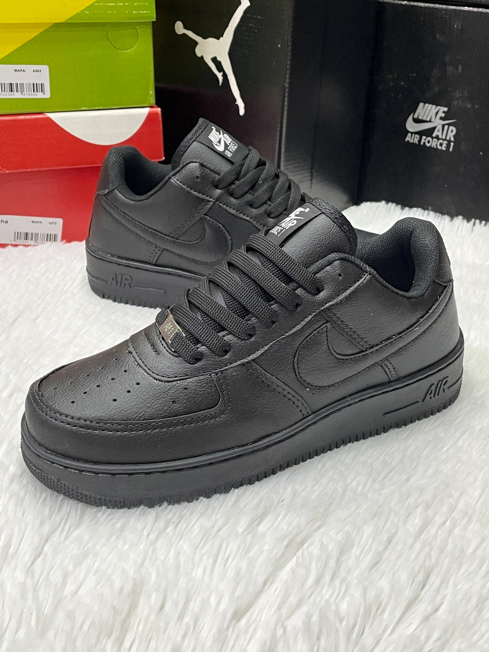 Nike Air Force 1' x Black Pro