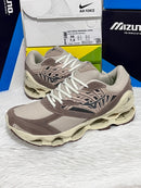 Mizuno Prophecy LS x Caramelo