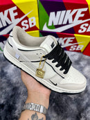 Nike SB Dunk Low Pro Medalha x Bege Preto