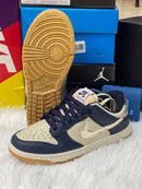Nike SB Dunk Low Pro - Bege/Marinho/Ouro