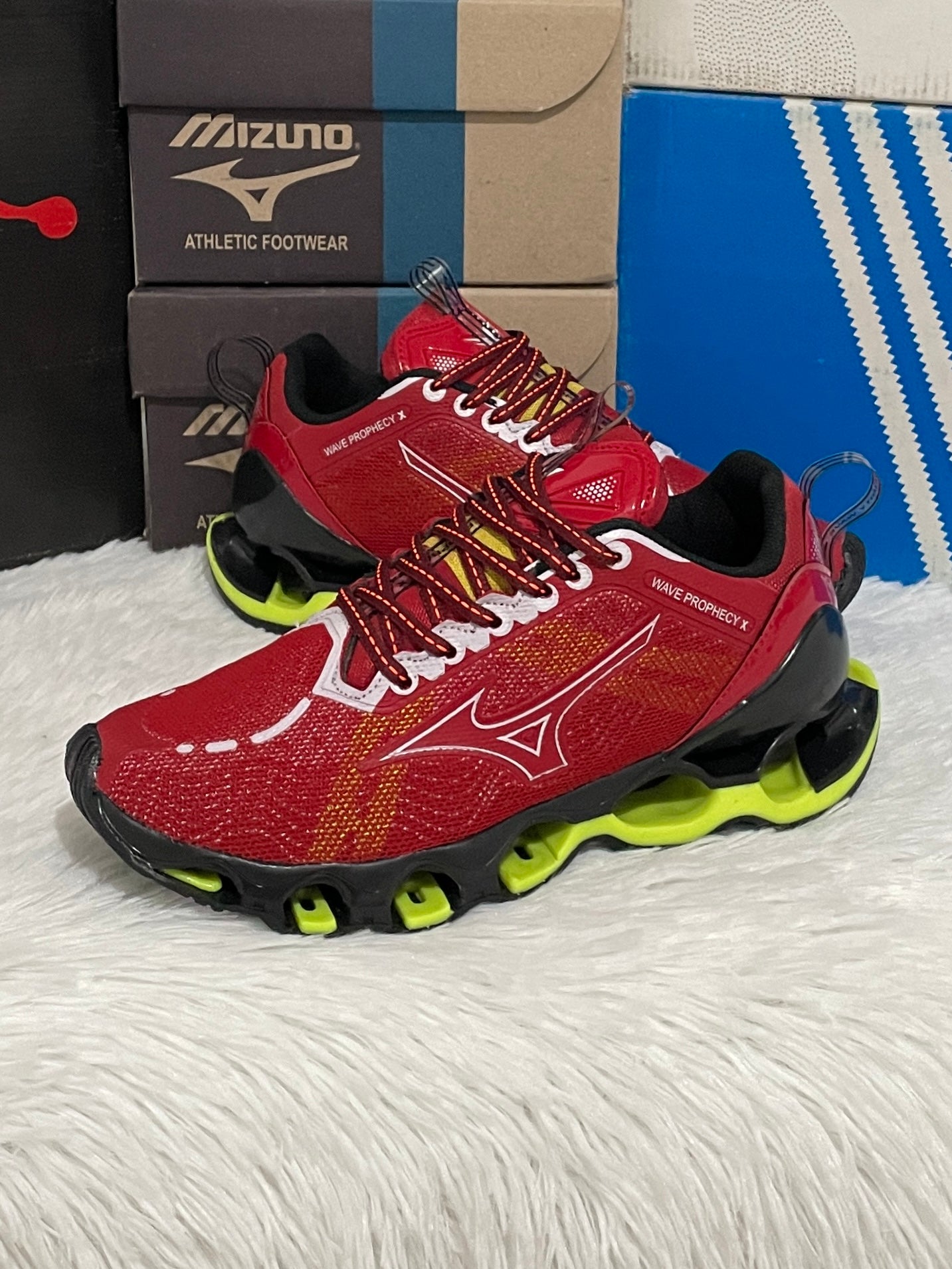 Mizuno Prophecy X Vermelho Limão