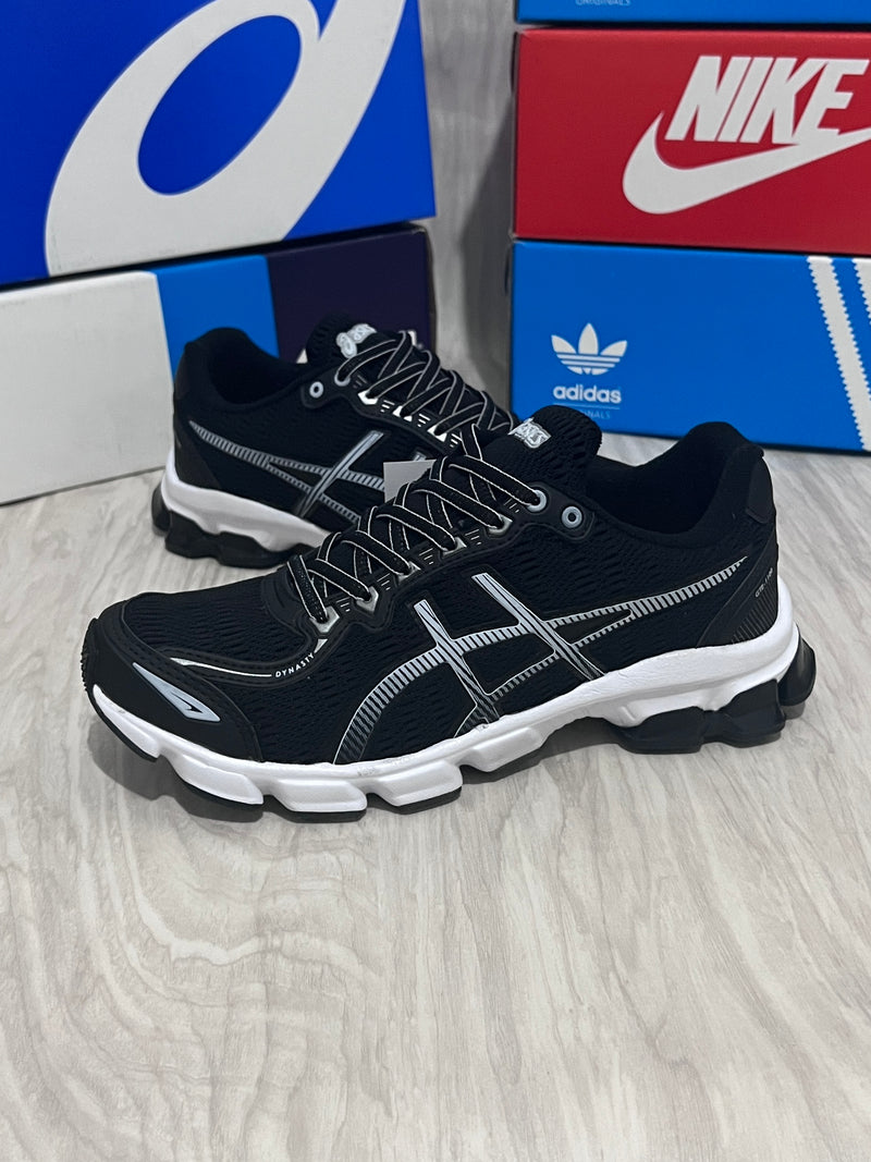 Asics Kayano 23 x Preto c/ Branco