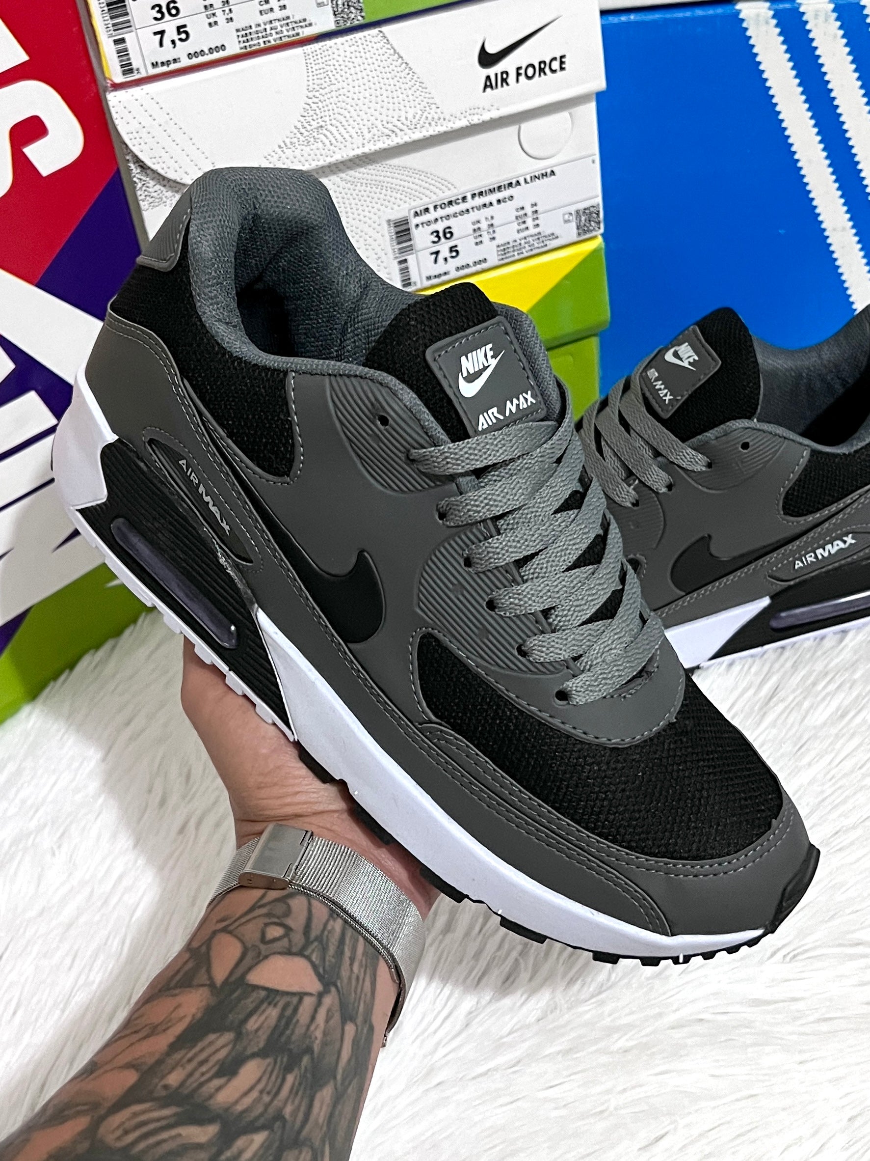 Nike Air Max 90 Grafite c/ Cinza