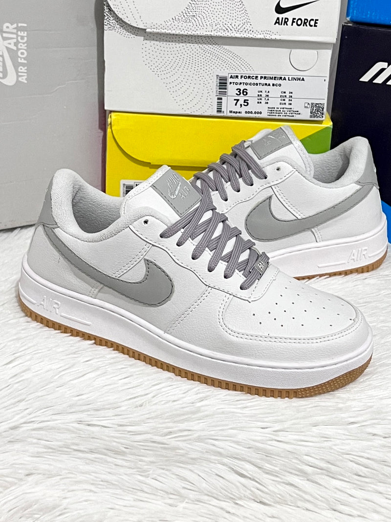 Nike Air Force 1' x Branco Cinza