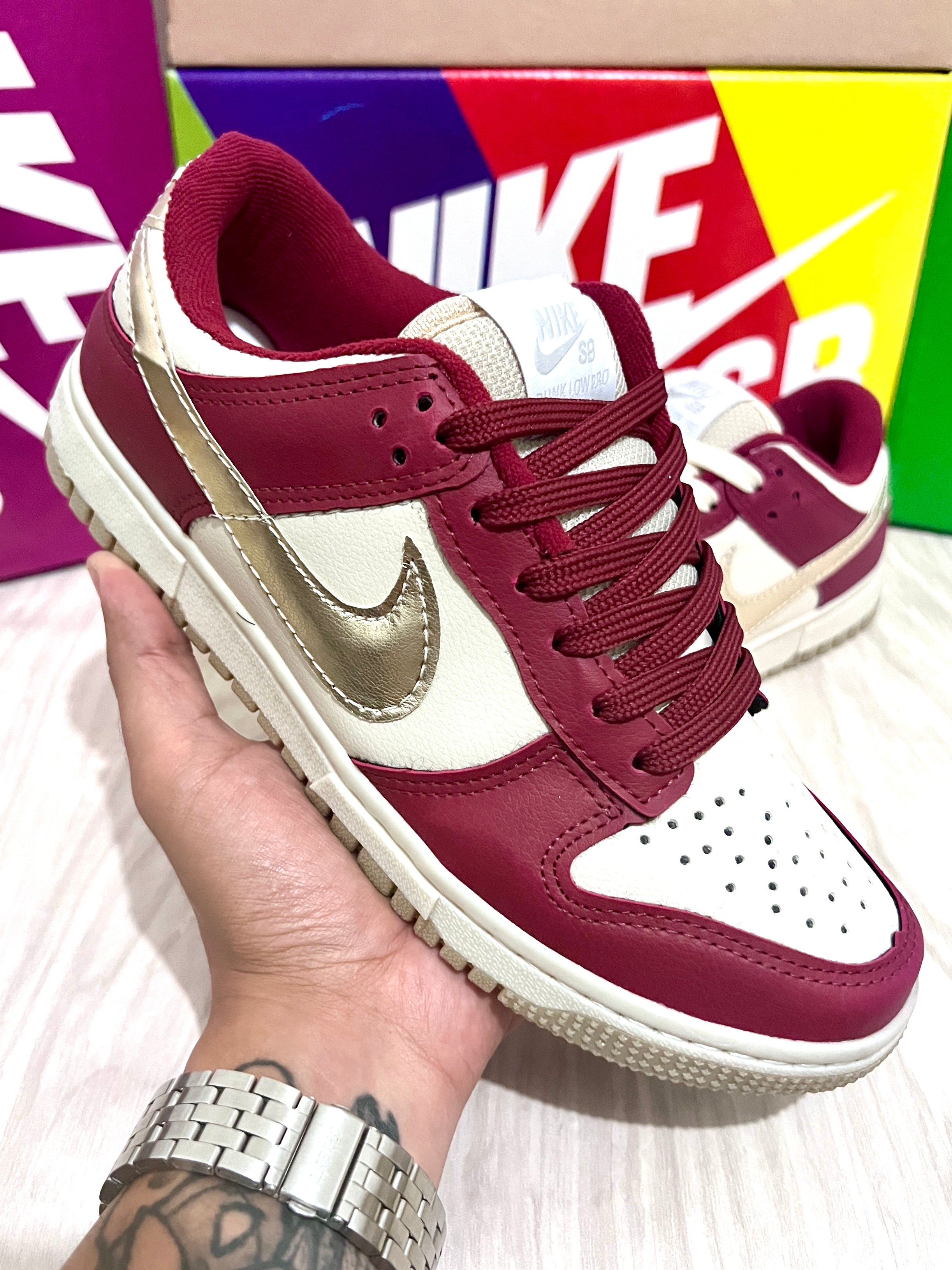 Nike SB Dunk Low Pro x Vinho Bege