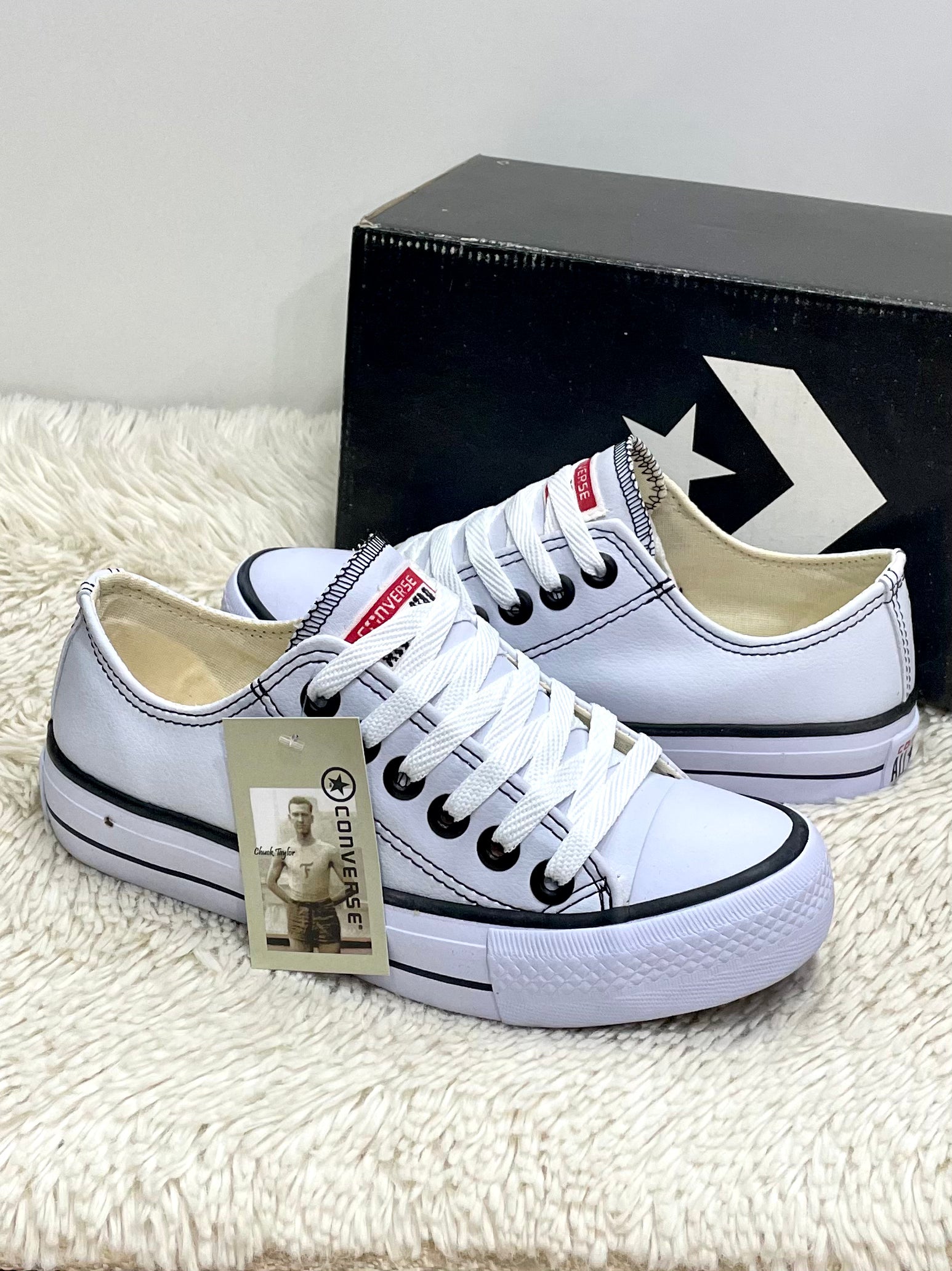 All Star Chuck Taylor de Couro Branco