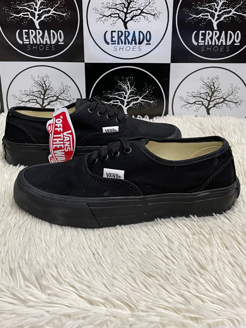 Vans Authentic all-black