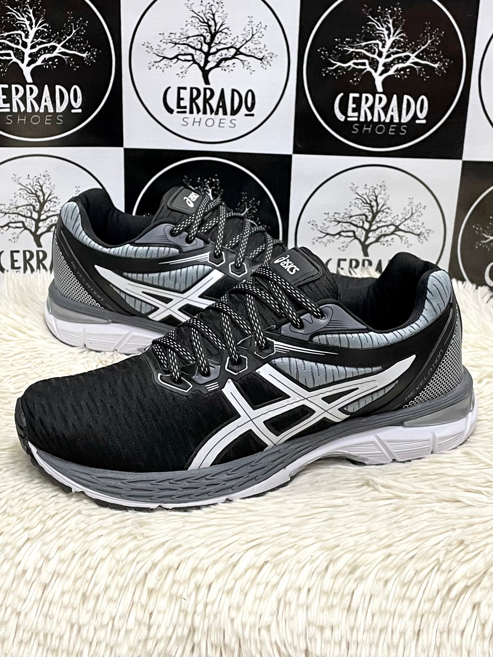 Asics Revelation 1 Preto c/ Prata