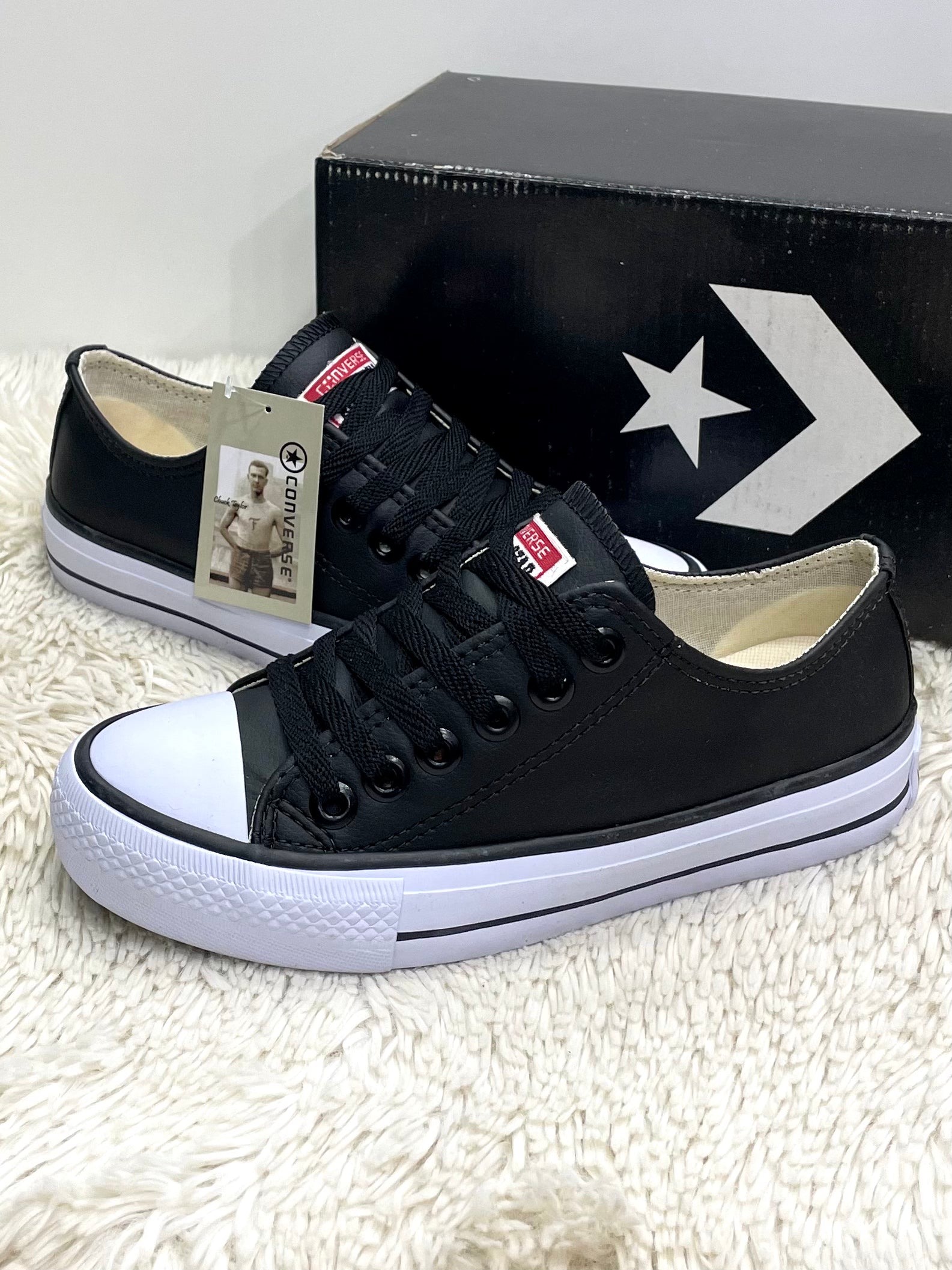 All Star Chuck Taylor de Couro Preto