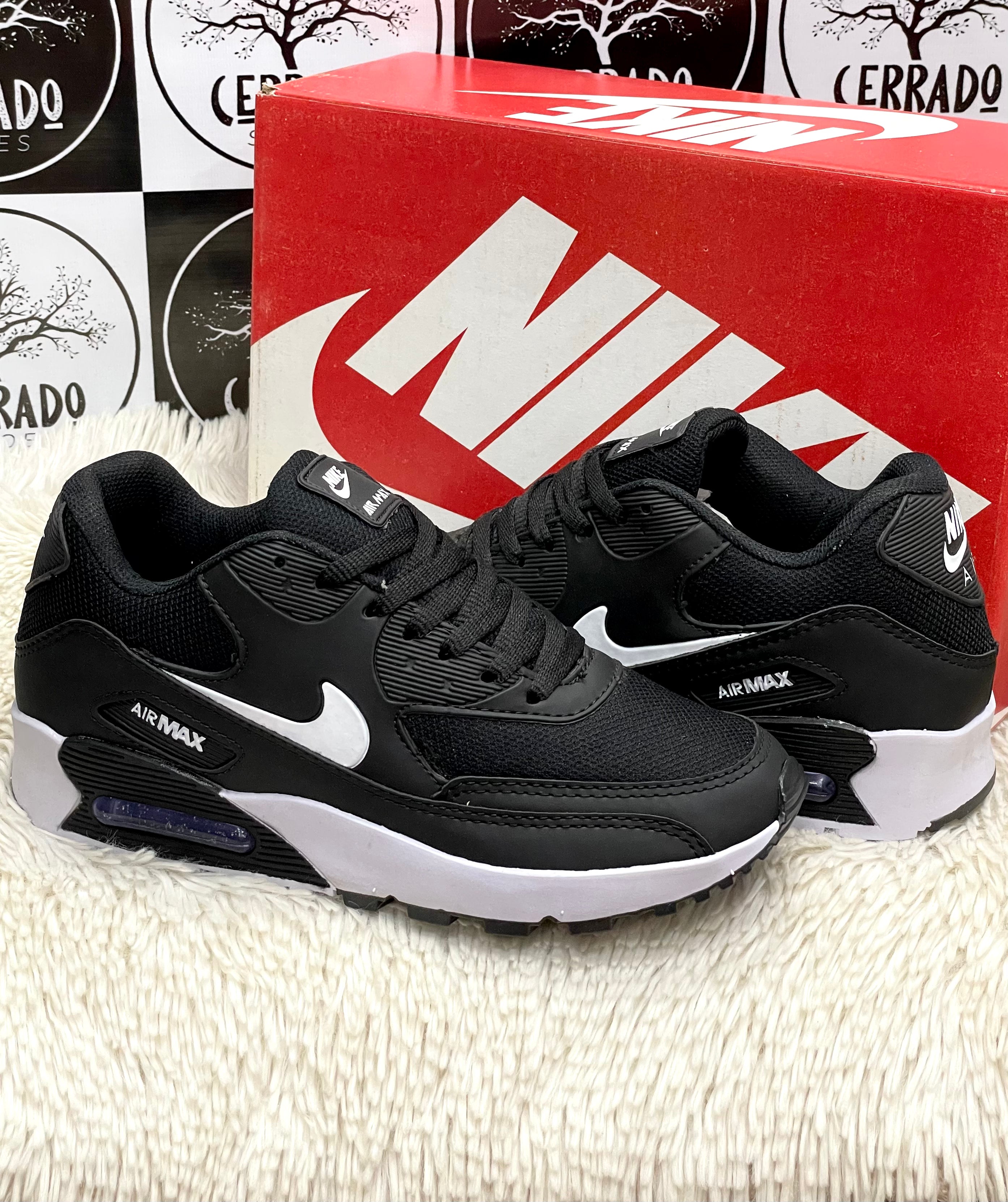 Nike Air Max 90 Preto c/ Branco
