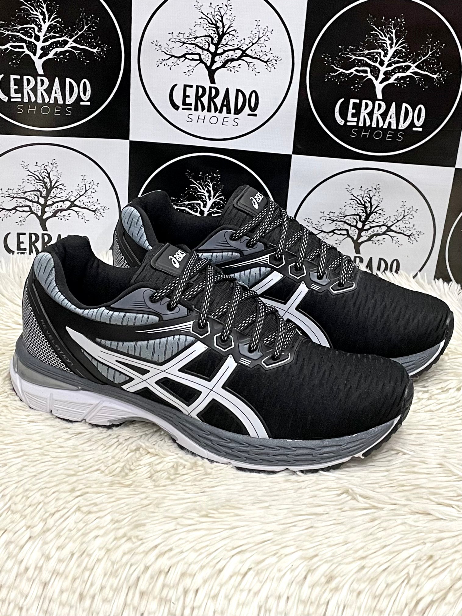 Asics Revelation 1 Preto c/ Prata