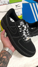 Nike Air Force 1' x Preto Bordado
