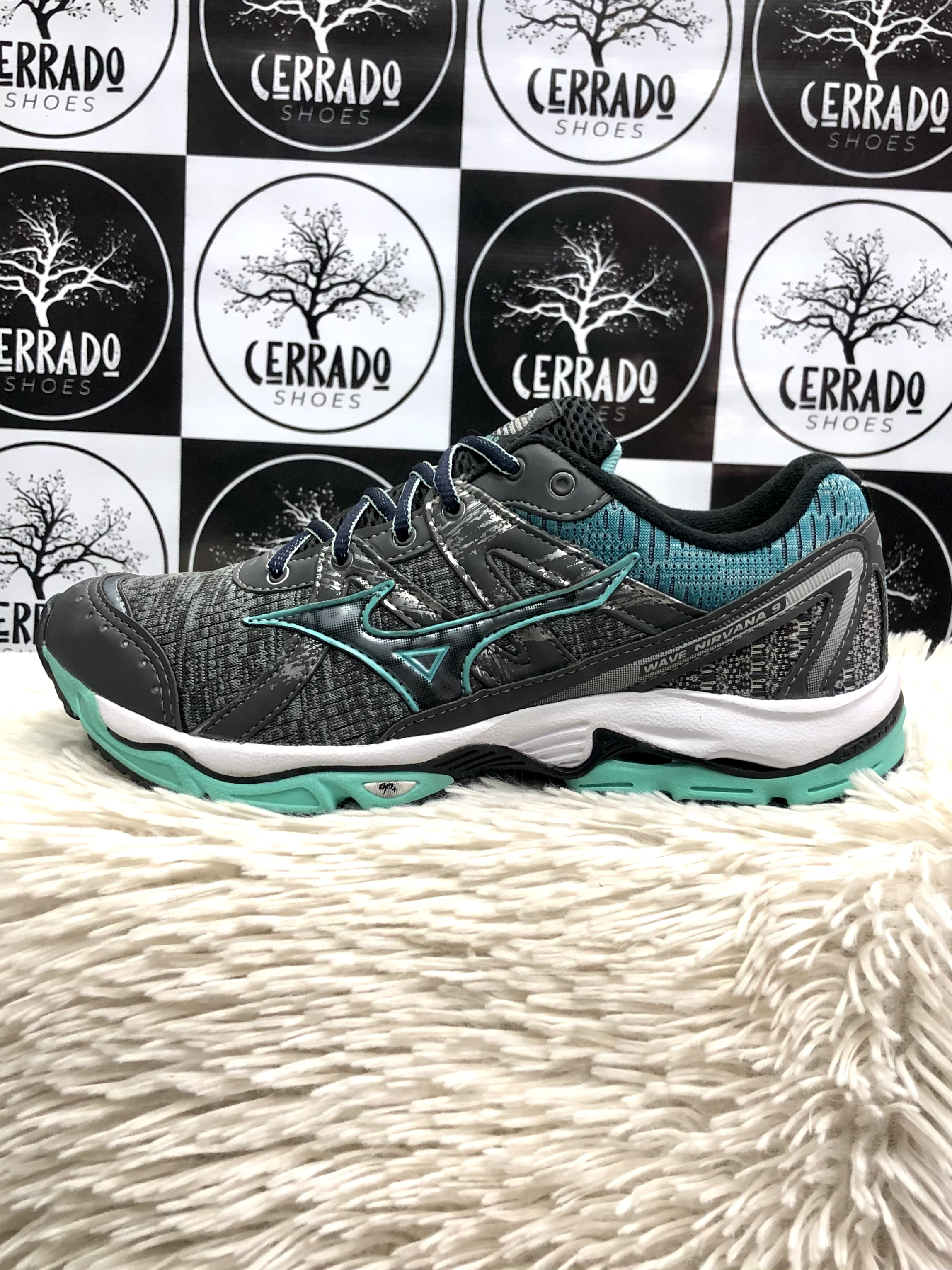 Mizuno Nirvana 9 Grafite Verde-Água