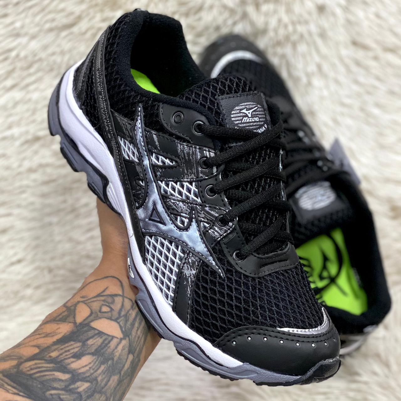 Mizuno Nirvana 9 Preto c/ Prata